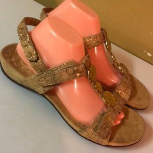 vionic rest farra sandals